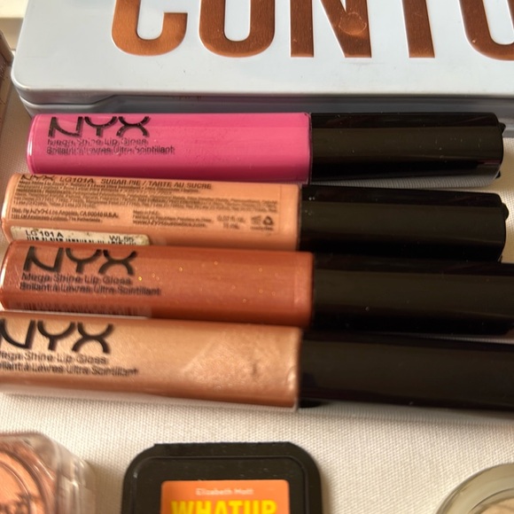 Cosmetic Makeup pallets lip products glosses mixed lot of 24 pcs various brands - Picture 3 of 16